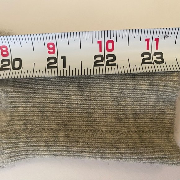 Incredibly soft J Crew XXS 100% cashmere gray cardigan - Picture 9 of 10